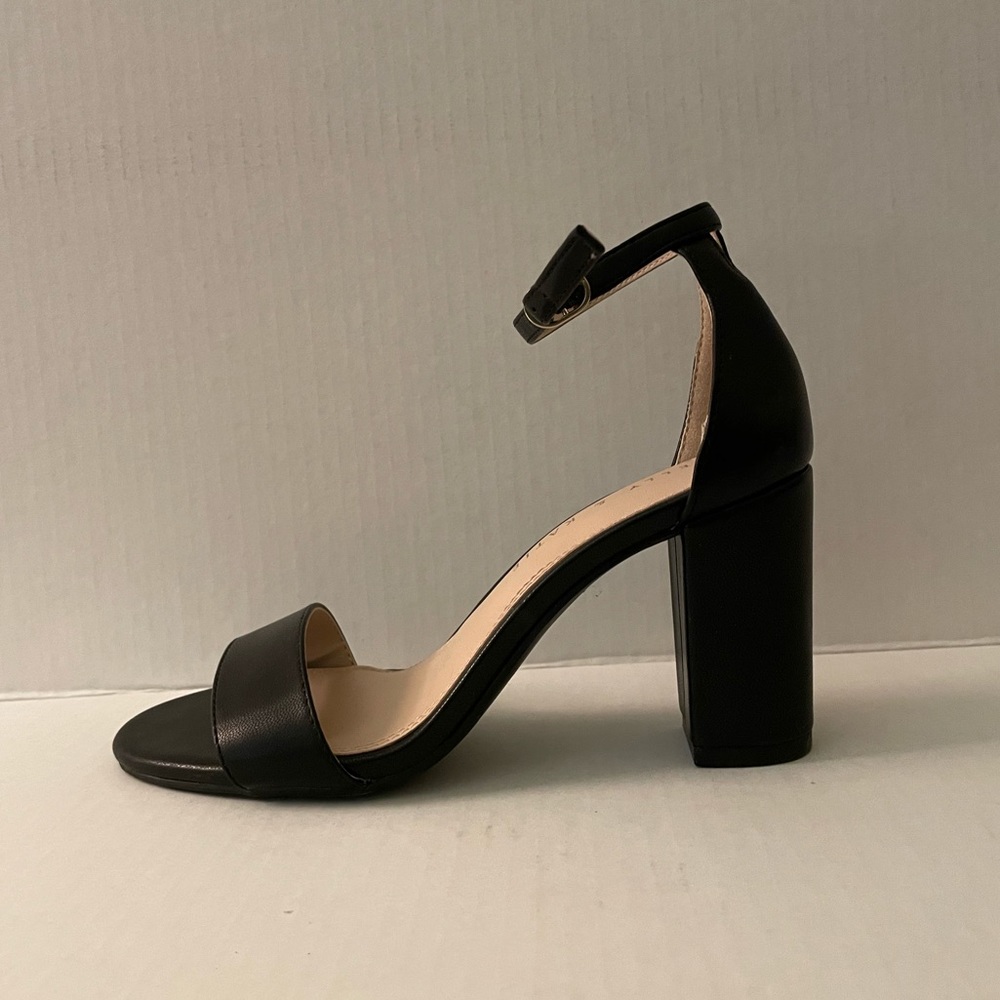 Kelly & Katie Black Sandal Heels - Size 6 Women/Juniors